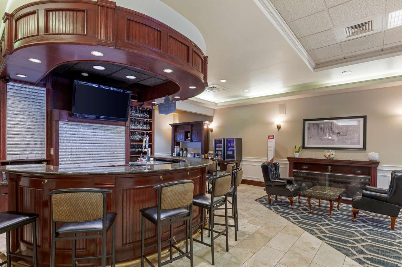 Best Western Plus Orillia Hotel Luaran gambar