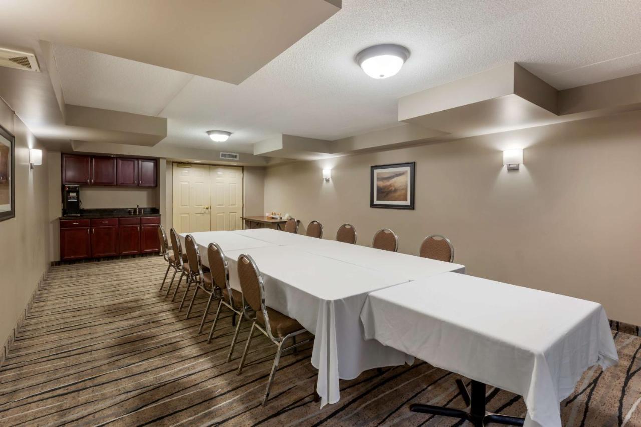 Best Western Plus Orillia Hotel Luaran gambar